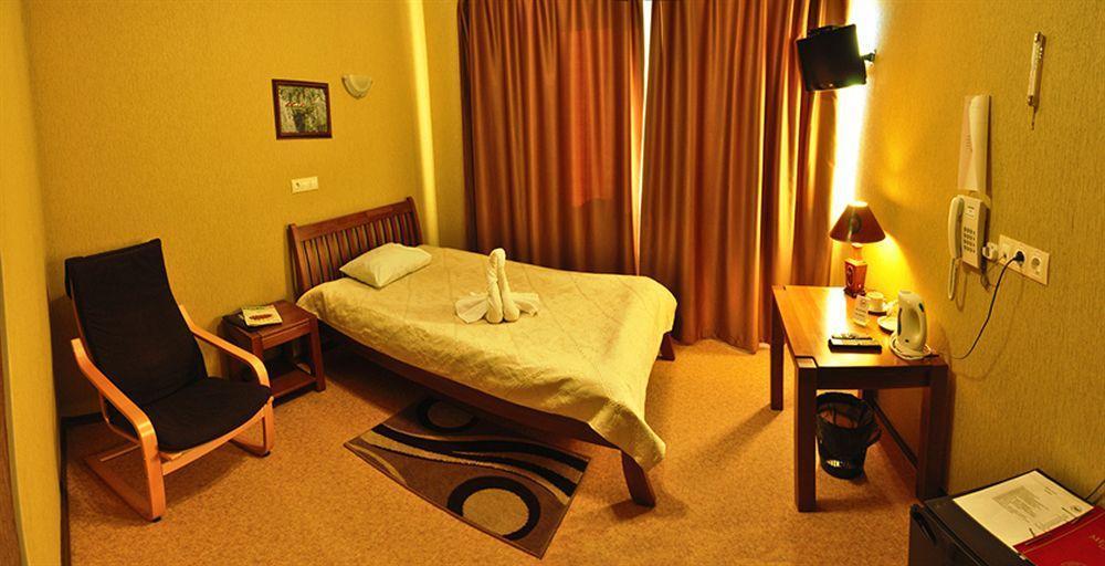 Hotel An-2 Харьков Экстерьер фото